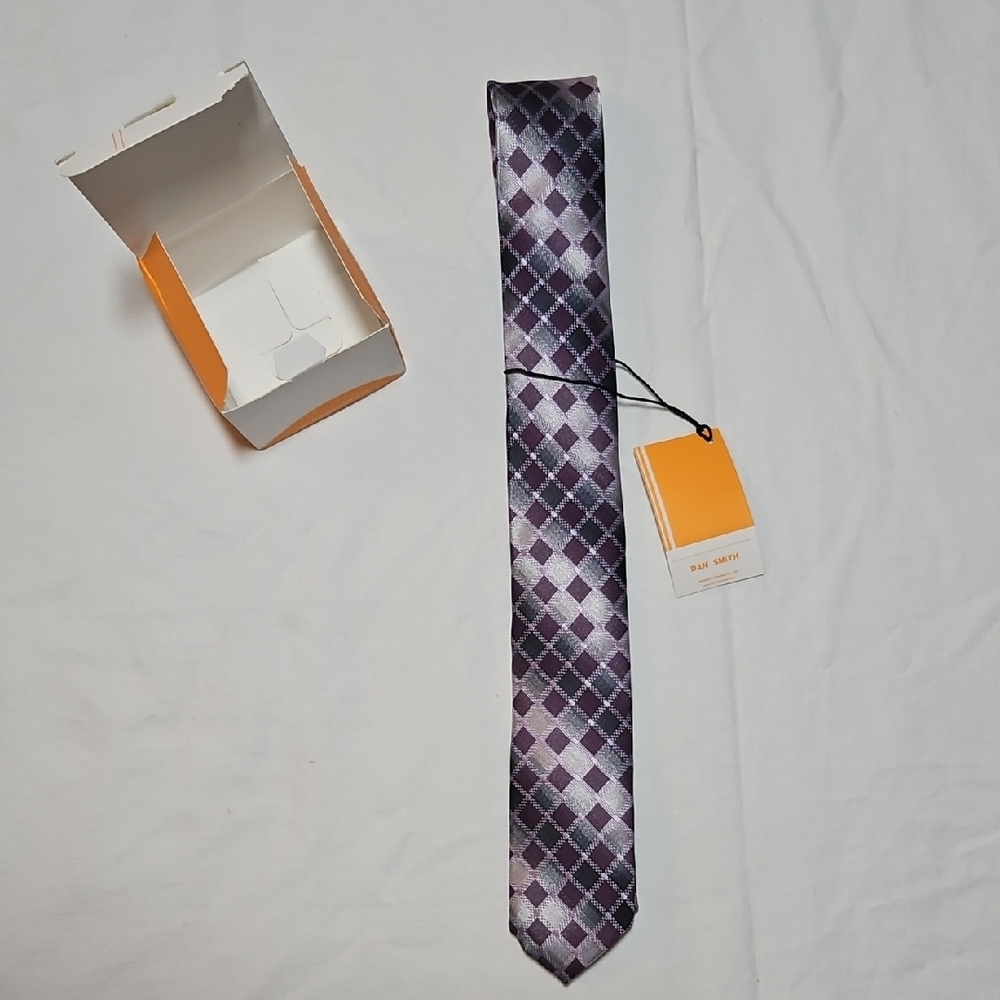 NEW Dan Smith Skinny Neck Tie in Gift Box Checkered Gray Brown Cream Necktie